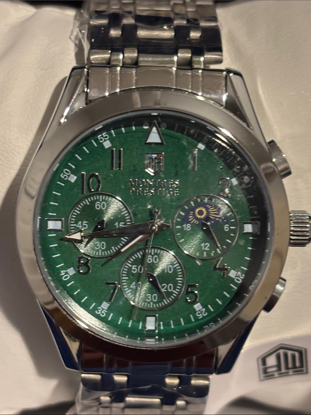 Classic Men's Stainless Steel Chronograph Watch in Green